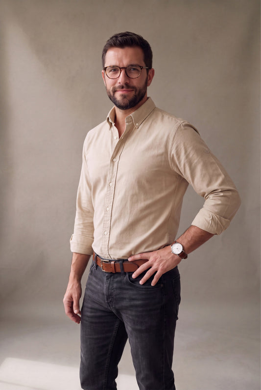 Camisa oxford beige para hombre, ajuste de medio cuerpo, Luck and Load