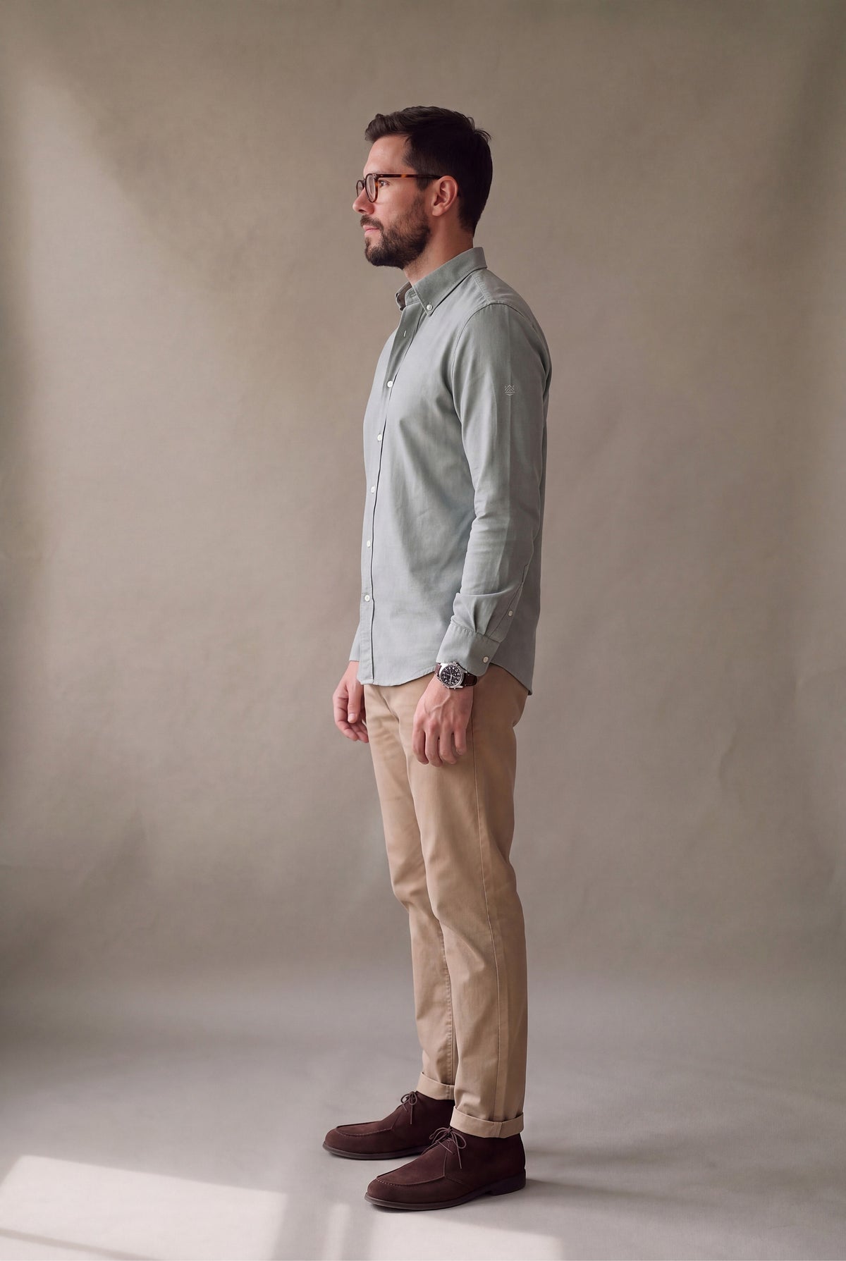 Vista lateral de la camisa oxford verde para hombre, Luck and Load