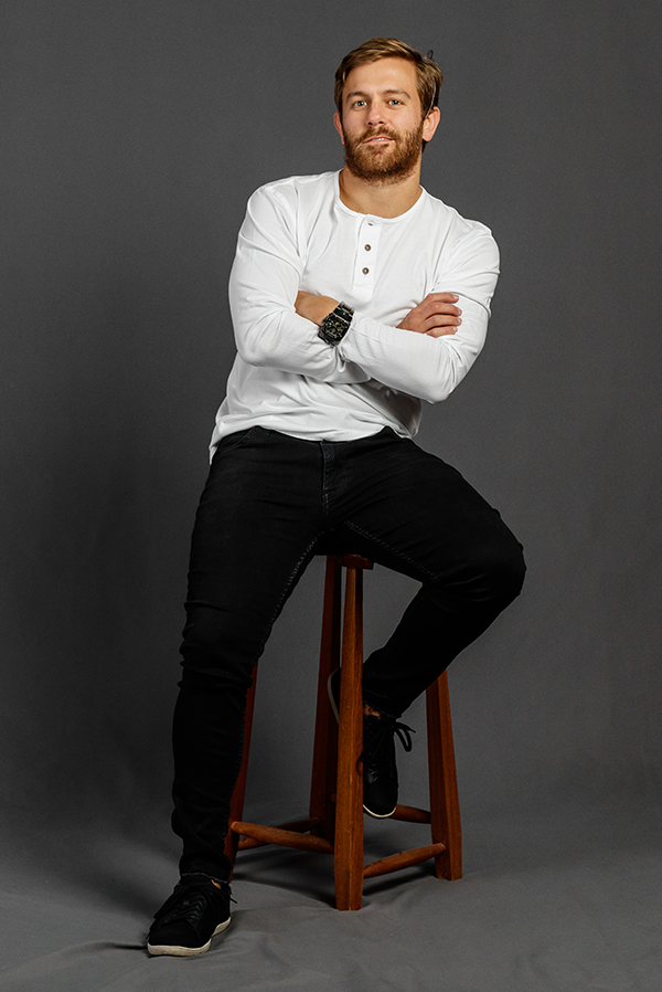 Camiseta henley blanca manga larga hombre Luck & Load algodón peruano Colombia	