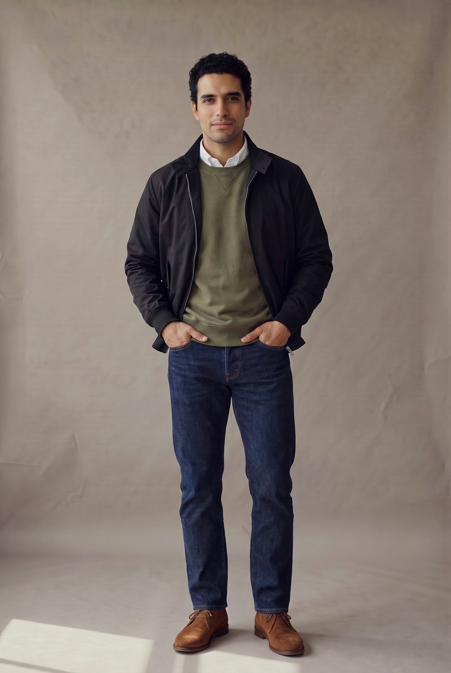 Chaqueta Harrington negra para hombre en manga larga, vista frontal, de Luck & Load.