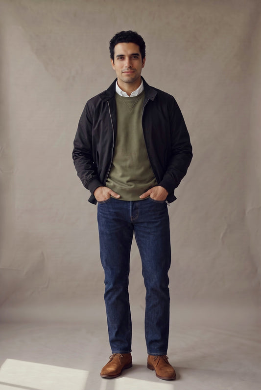 Chaqueta Harrington negra para hombre en manga larga, vista frontal, de Luck & Load.