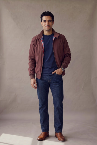 Chaqueta Harrington vinotinto para hombre en manga larga, vista frontal, de Luck & Load.