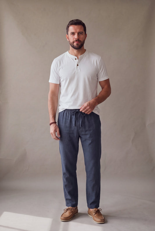 Pantalón de descanso en lino negro para hombre, cuerpo completo de frente, Luck & Load